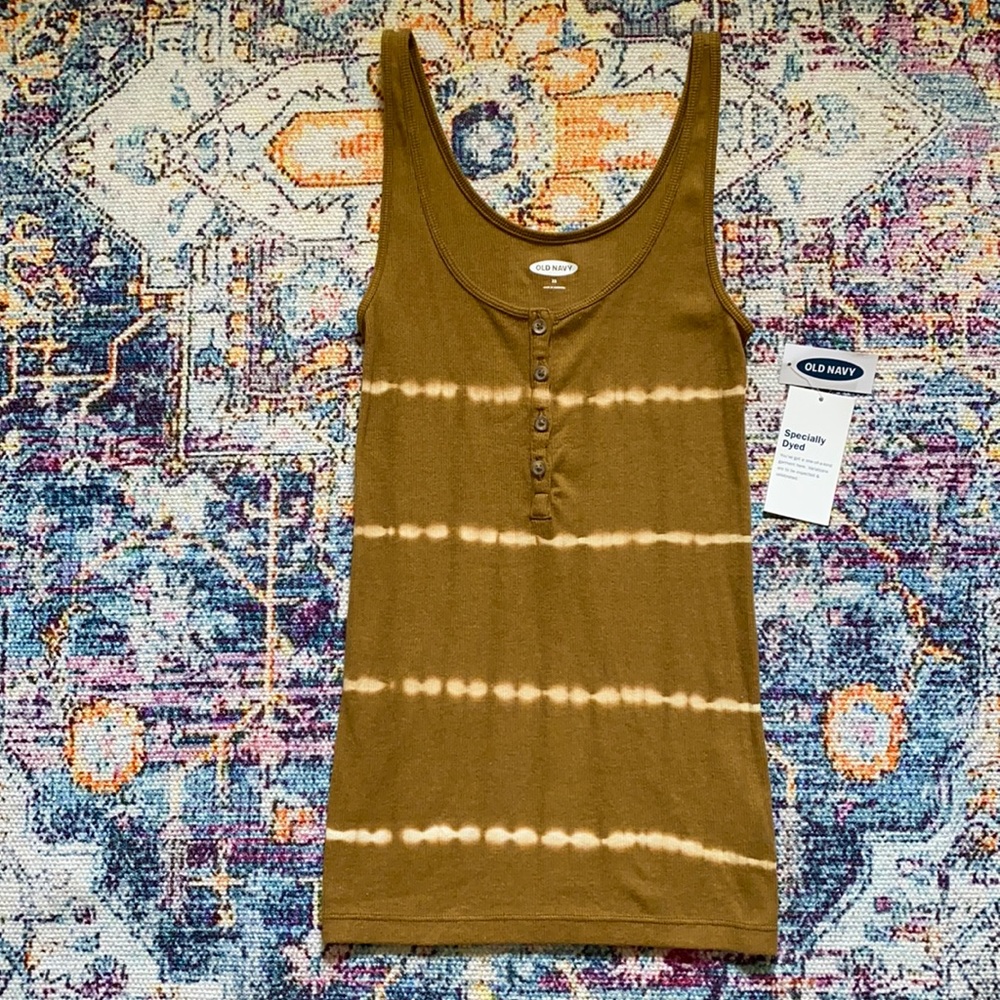 NWT Old Navy Tie Dyed Button Tank